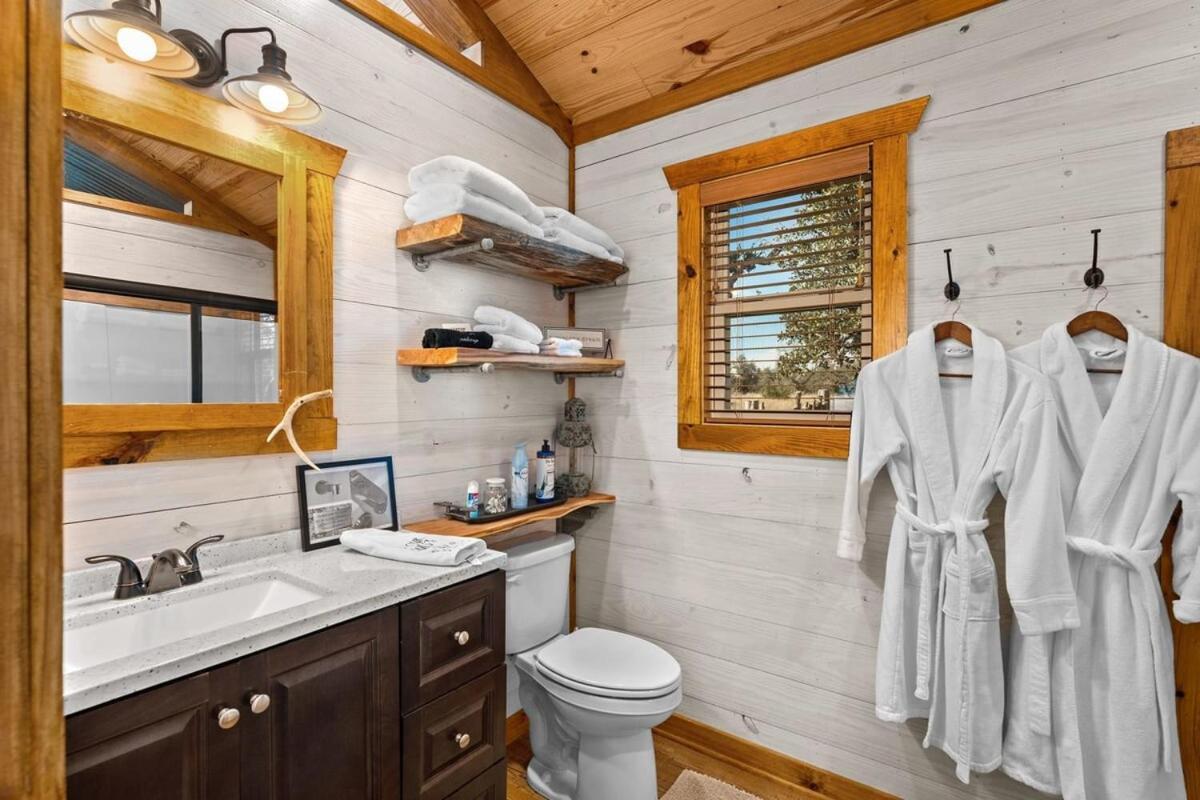 Rockin' R - Rustic Star Cabin Fredericksburg Eksteriør bilde
