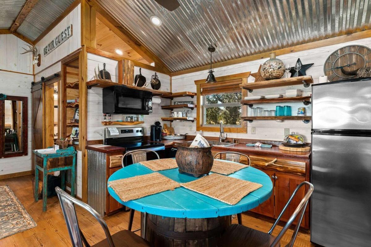 Rockin' R - Rustic Star Cabin Fredericksburg Eksteriør bilde